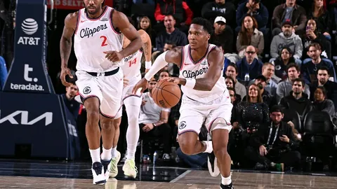 东詹禁区内受阻，芬尼-史密斯助力球队角色球员受益